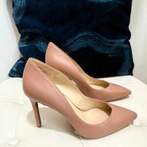 Jessica Simpson Classic Tan Pump